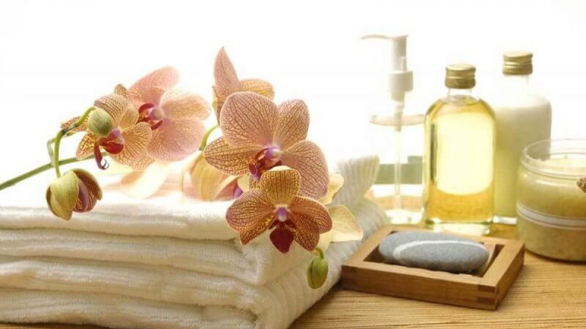 Aromatherapy Massage Service in Dubai Aromatherapy Massage Service in Dubai
